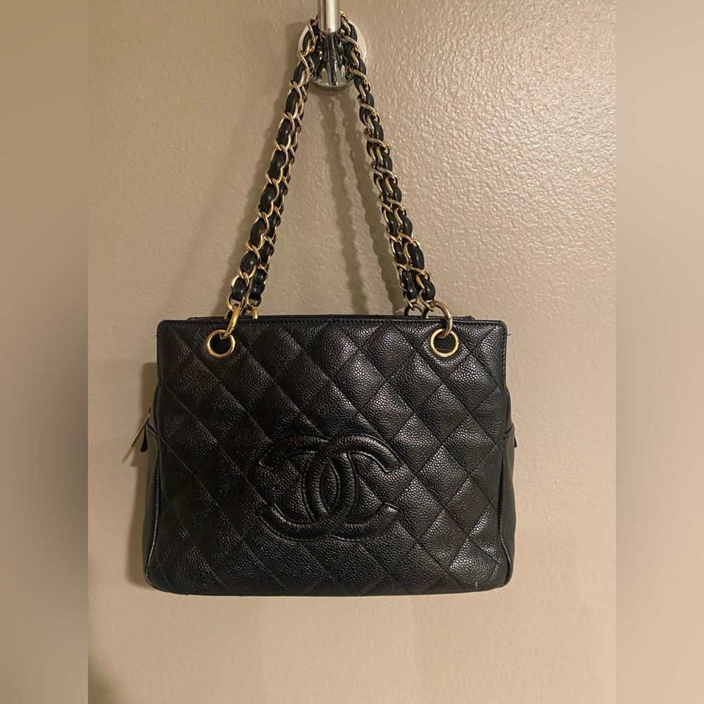 Chanel Tote, shoppers tote, petite shoppers tote, classic, vintage